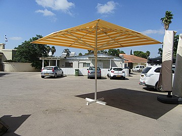 שמשייה מקצועית גודל 3/3 מ' לבתי עסק/גינה גסטרונומי