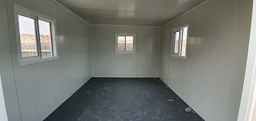 חלון הזזה למחסן פאנל מבודד 80/80 סמ'