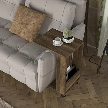 שולחן צד עם גלגלים