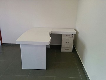 סט שולחן מנהל / מזכירה דגם גל + רתומה ומגירות 160X160 ס