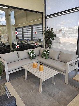 מערכת ישיבה פינתית לגינה/מרפסת עם שולחן דגם ADELLE